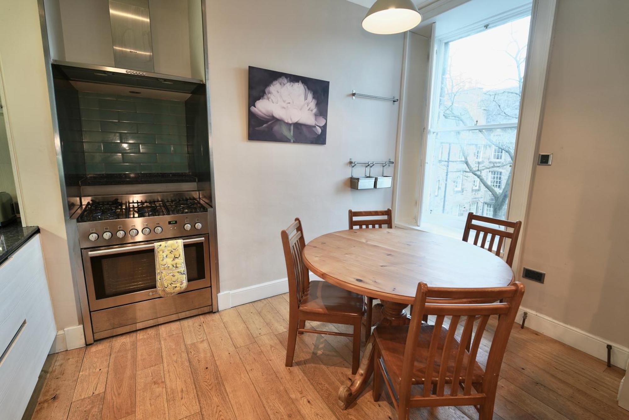 Spacious 2 Bed Apt Next To Royal Mile & Waverley Edinburgh Dış mekan fotoğraf