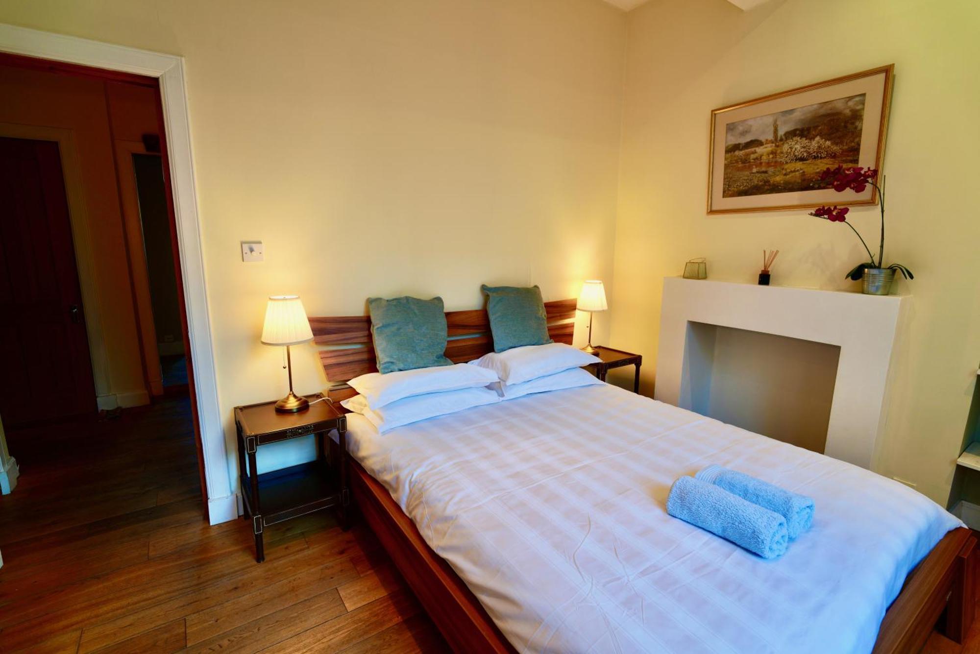 Spacious 2 Bed Apt Next To Royal Mile & Waverley Edinburgh Dış mekan fotoğraf